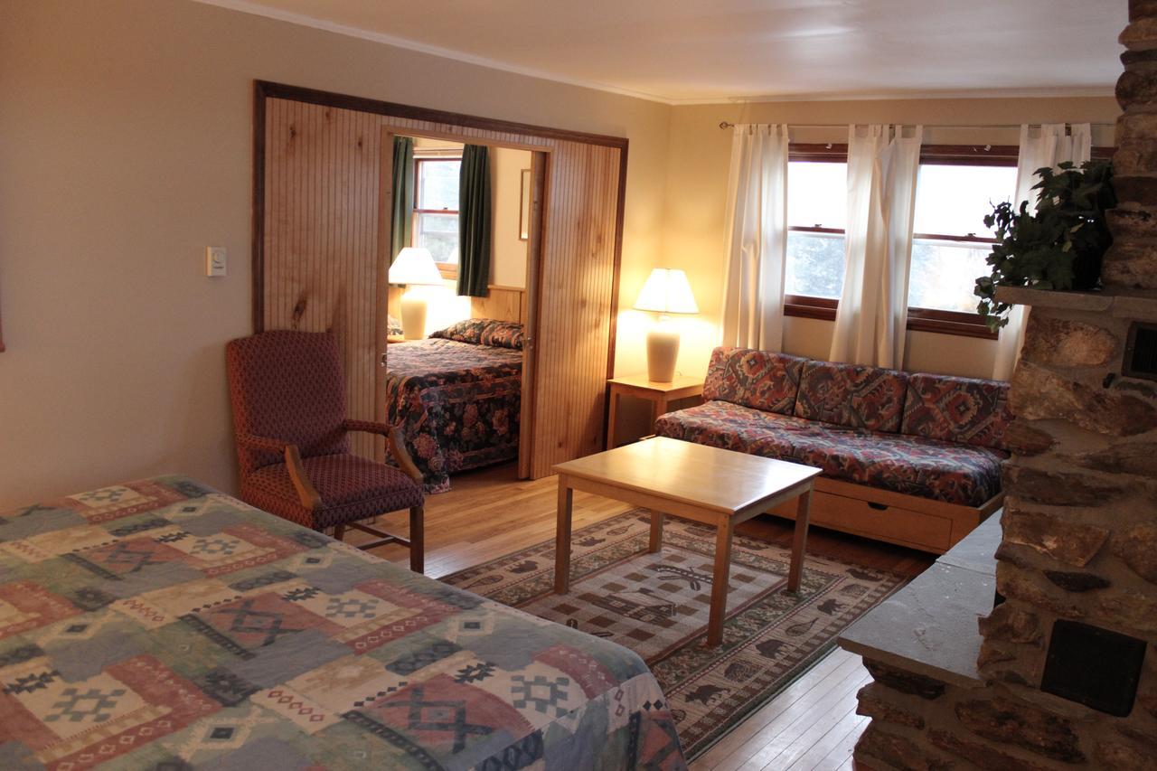 Nootka Lodge Woodsville Экстерьер фото