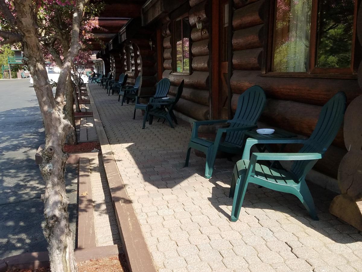 Nootka Lodge Woodsville Экстерьер фото